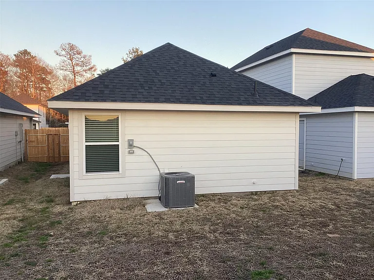 16528 Jasmine Marie Pl — Photo 22
