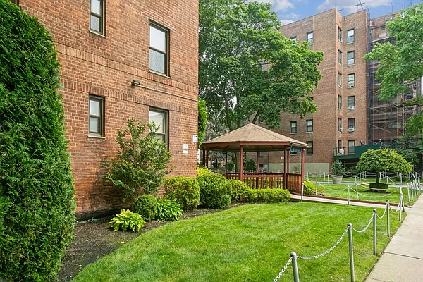 Sold by Jabour Realty Company | media 28