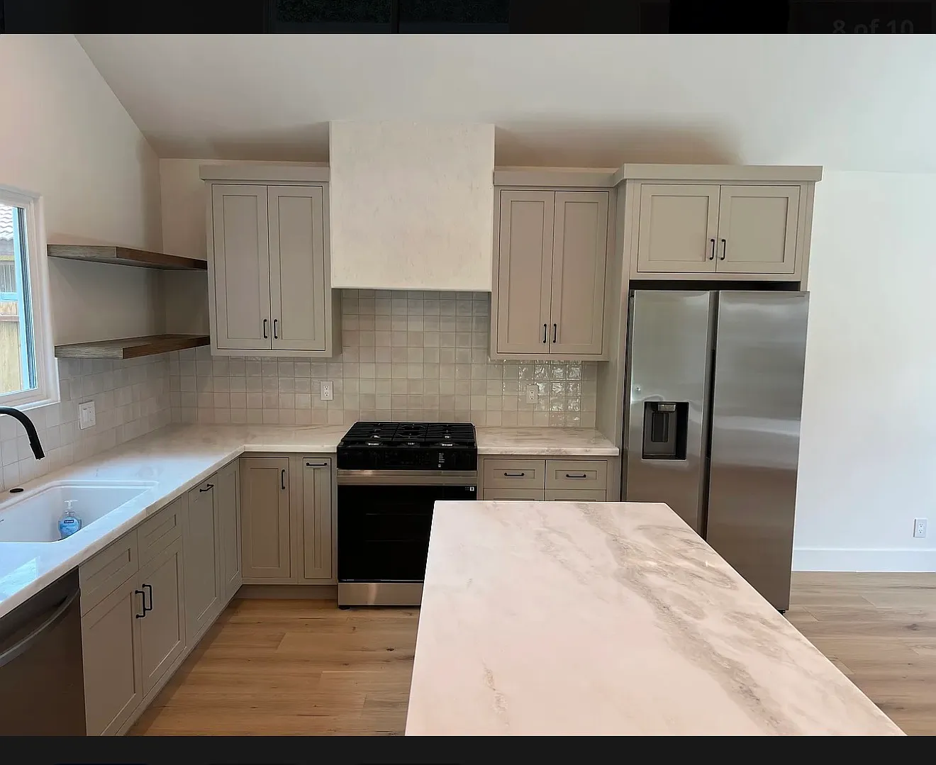 2 bed, 800 sqft, $3,595 — Photo 4