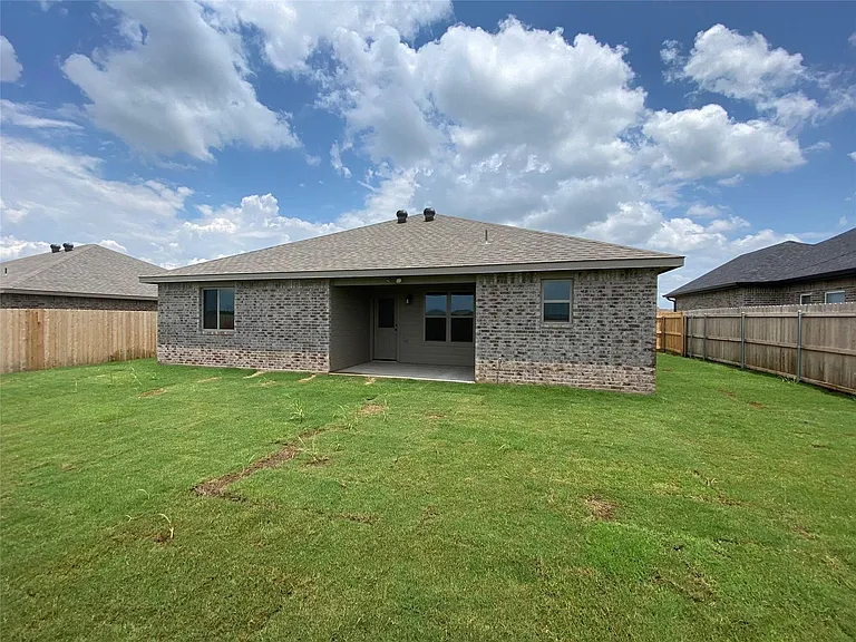 6901 Inverness St — Photo 19