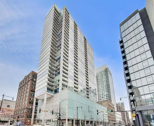 2 bed, 1200 sqft, $3,750 — Photo 3