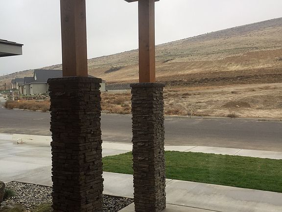3rd image of 1810 W 52nd Ave