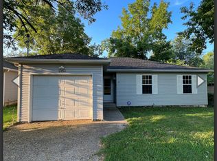 2124 W Calhoun St, Springfield, MO 65802