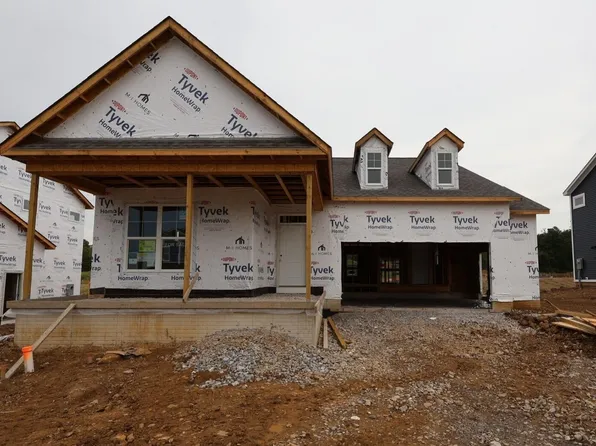540 Creekside Loop S, Pataskala, OH 43062