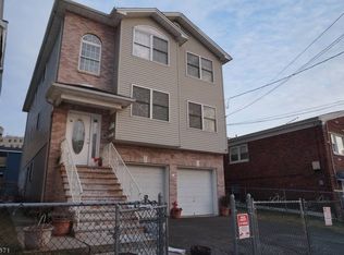 35-37 Bank St, Elizabeth, NJ 07201