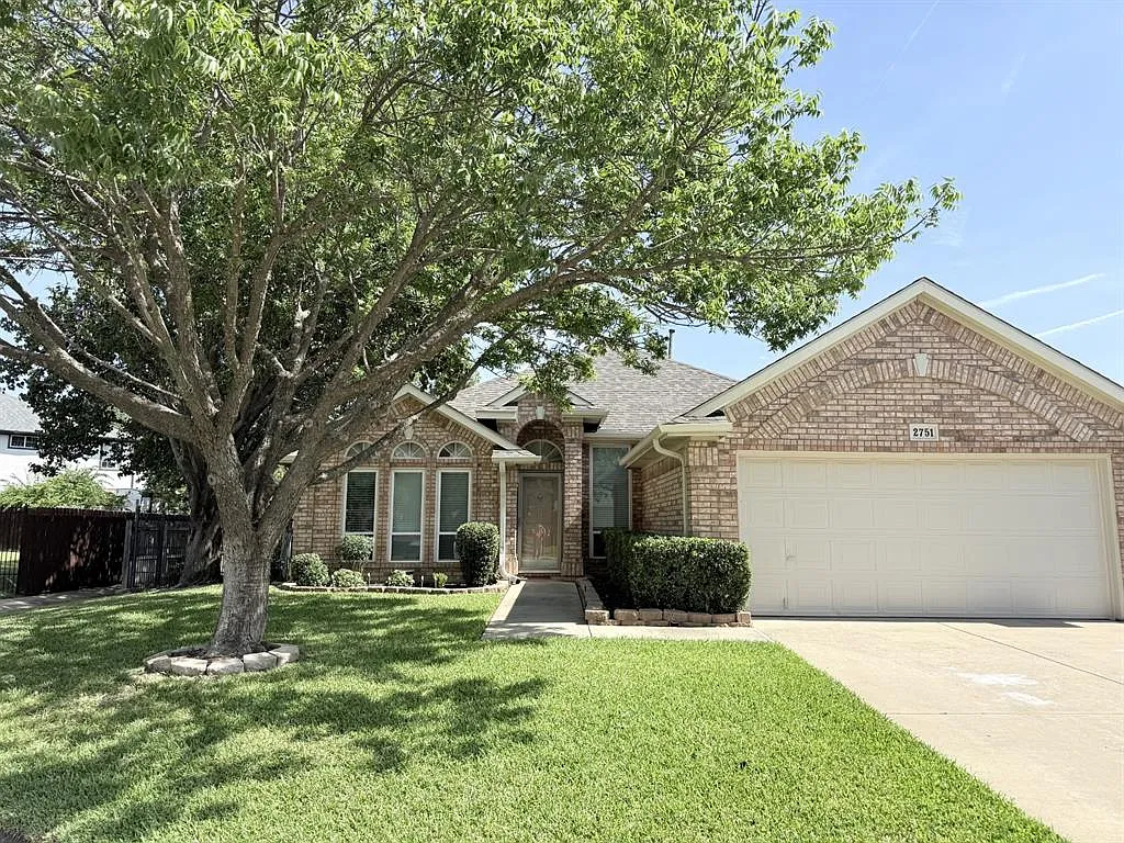 3 bed, 2.0 bath, 1655 sqft, $2,450 — Photo 4