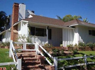 1000 Hartzell St, Pacific Palisades, CA 90272