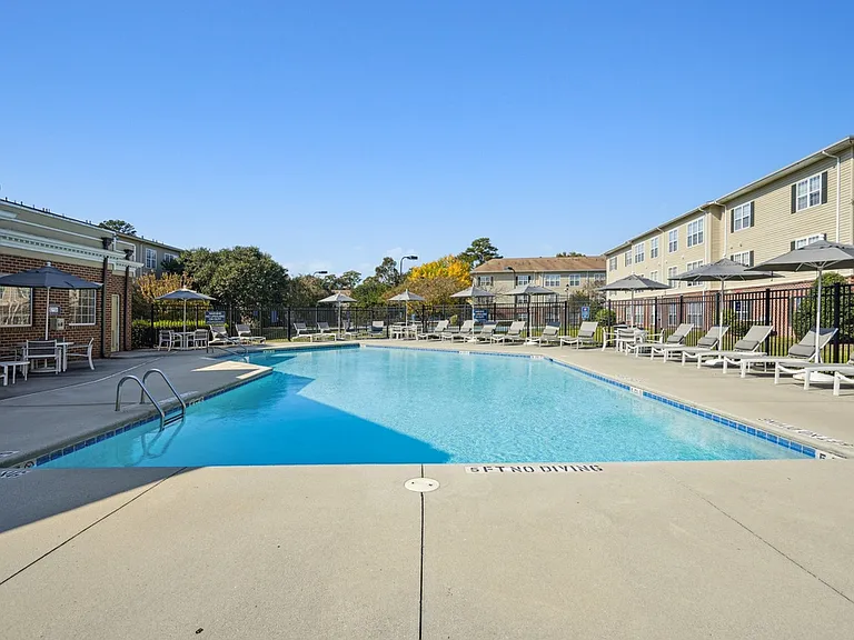Woodland Crossing Apartment Homes — Photo 11