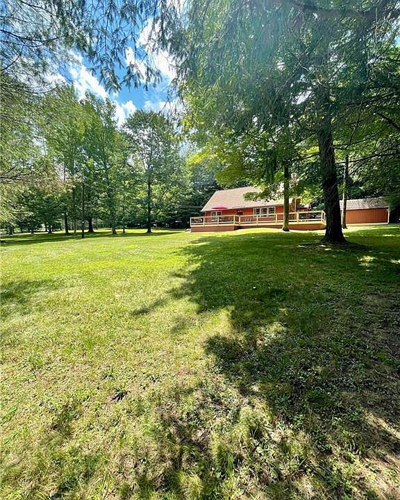 112 Wallenpaupack Dr, Greentown, PA 18426 Zillow