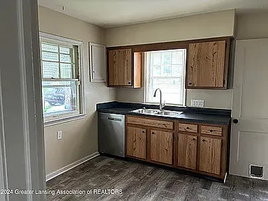 1114 Goodrich St — Photo 5