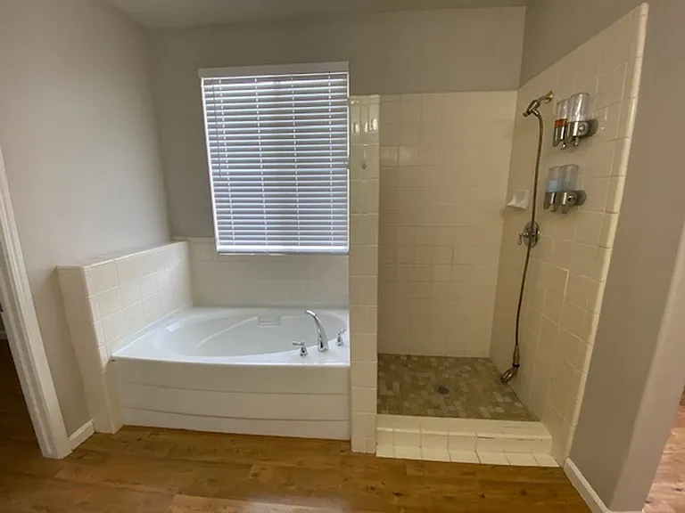 1640 Rocky Cove Ln — Photo 11