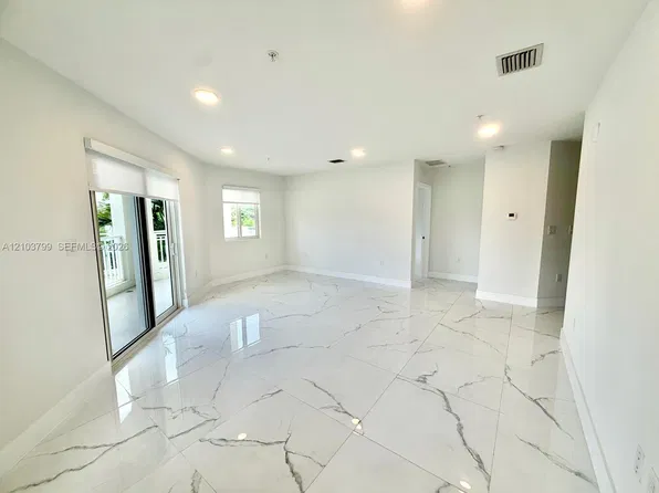 11150 NW 82nd St, Miami, FL