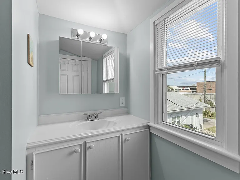 1406 Evans St #B — Photo 12