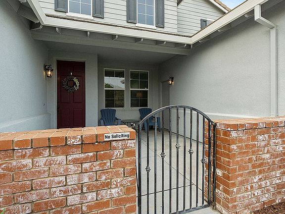 3rd image of 6463 Cormorant Cir