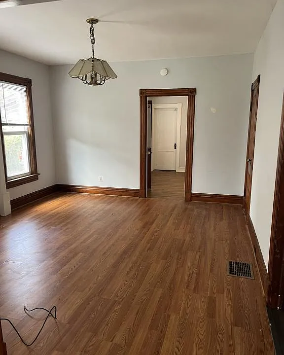 328 Locust Ave