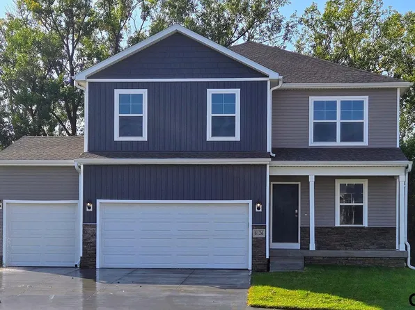 8126 N 170th Ter, Bennington, NE 68007