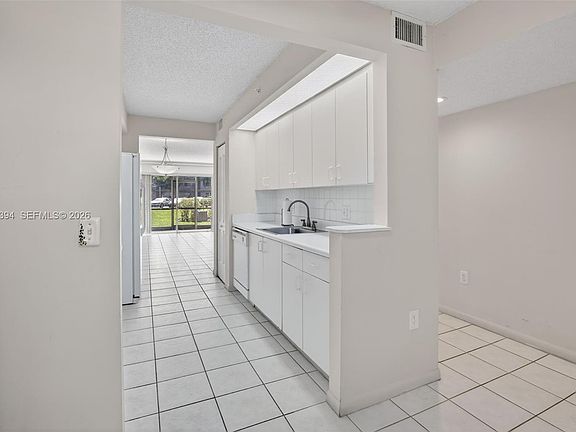 3rd image of 700 SW 137th Ave APT 110H