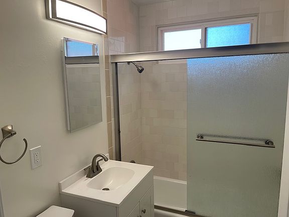 2nd image of 1037 Monte Verde Dr