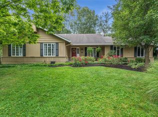 2100 Crystal Dr, Saint Louis, MO