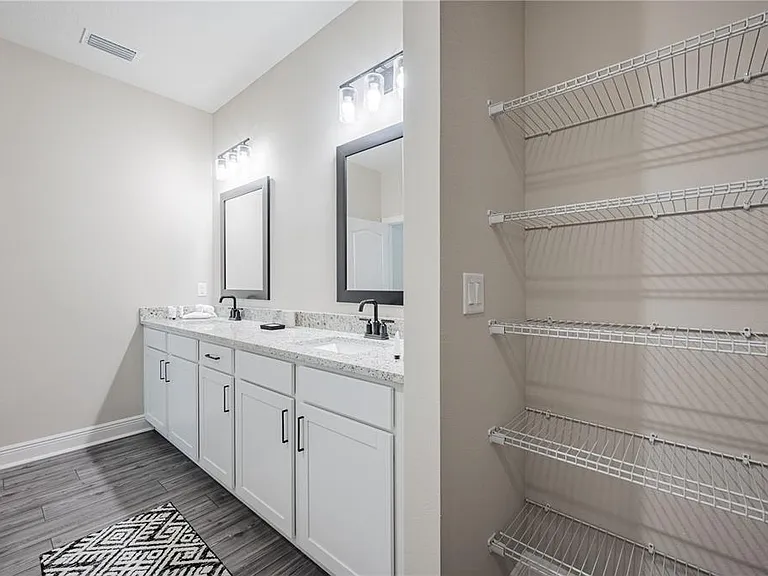 7753 Somersworth Dr — Photo 29