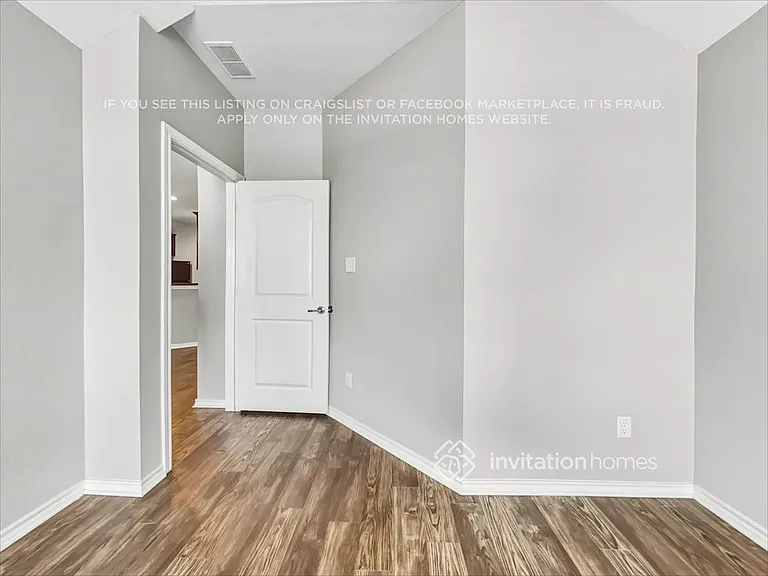 413 Windridge Dr — Photo 8