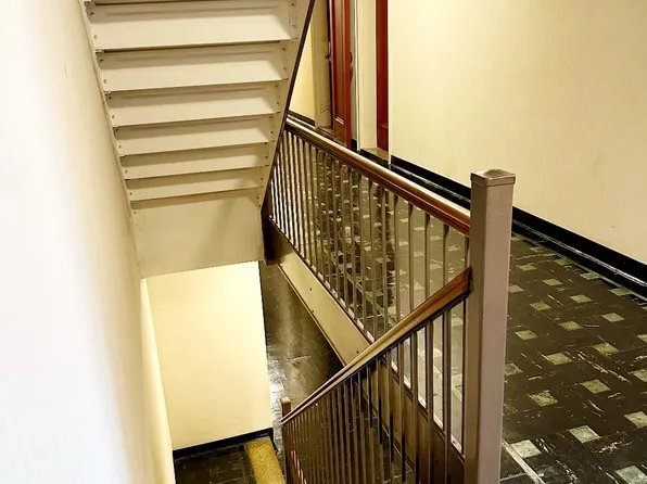 69-40 Yellowstone Boulevard image 17 of 18