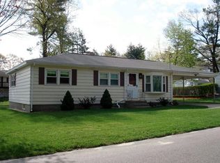 24 Phillips Rd, Leominster, MA 01453