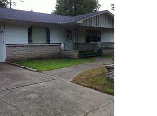 745 Crestwood Ave, Tahlequah, OK 74464