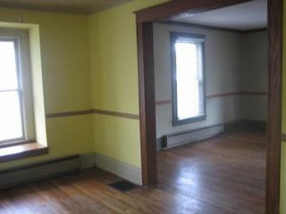4th image of 114 McDaniel Ave