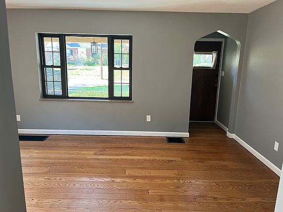 2nd image of 3330 Felicity Dr #2