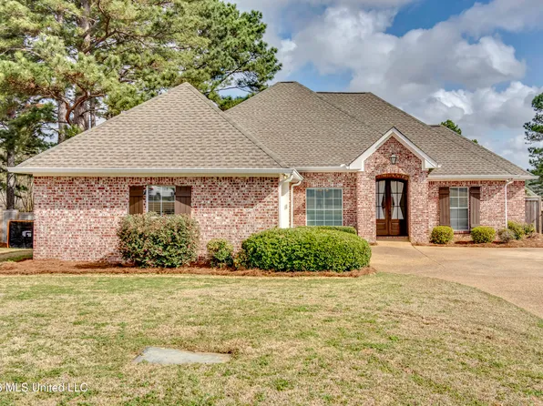 106 Linden Cv, Madison, MS 39110