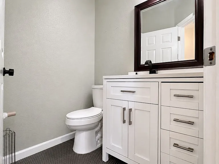 14714 S Budlong Ave #4 — Photo 28