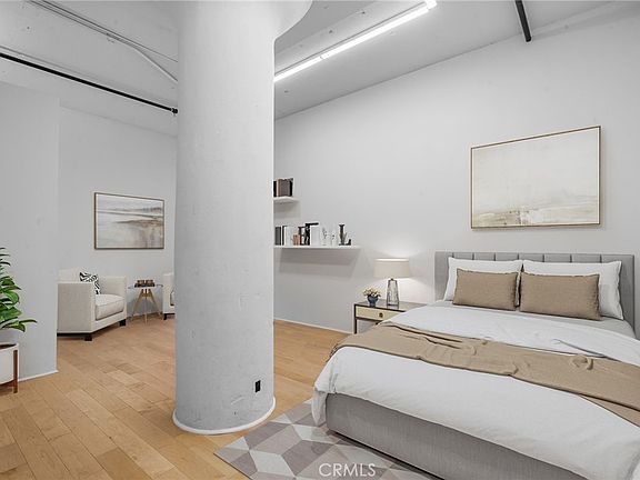 3rd image of 420 S San Pedro St APT 211