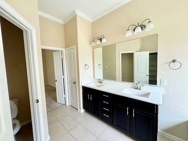 11015 Walts Run Ln — Photo 21