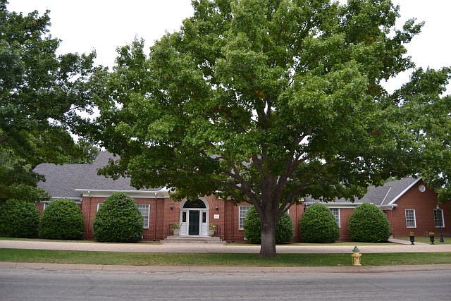 1st image of 5525 Bentwood Dr