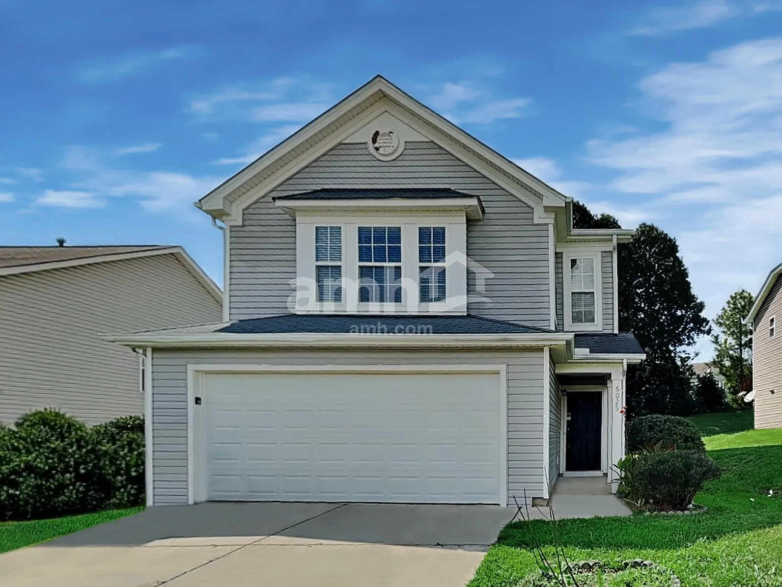 3 bed, 2.5 bath, 1652 sqft, $1,925 — Photo 1