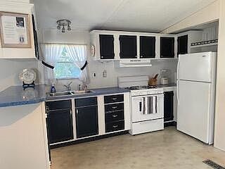 3rd image of 43 Goosefare Drive #43
