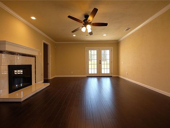 4th image of 1106 Cabana Ln
