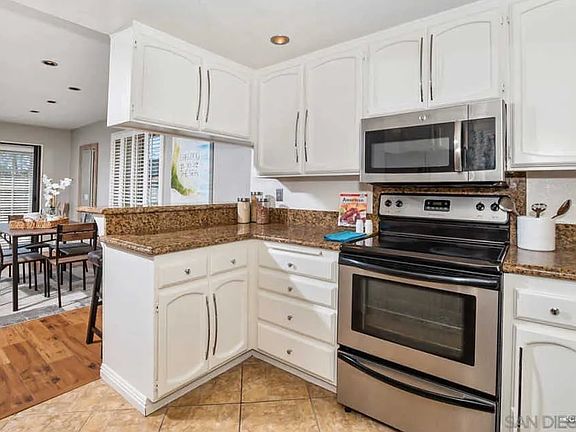 3rd image of 4286 Kendall St