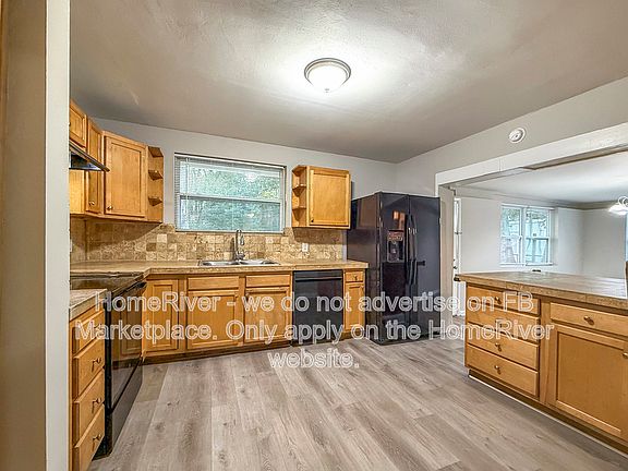 5th image of 4332 Biddy Ln W