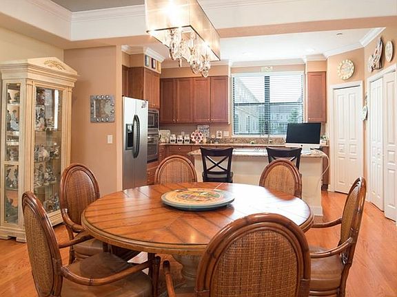 4th image of 532 Copley Ln