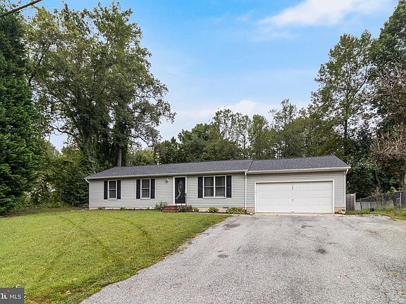 4th image of 3806 Cassell Blvd