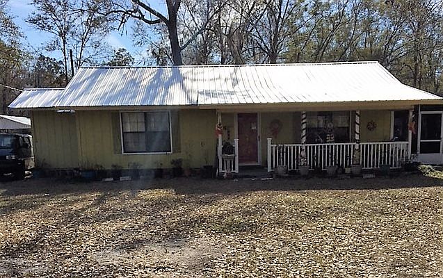 1st image of 7029 152nd Cres NW