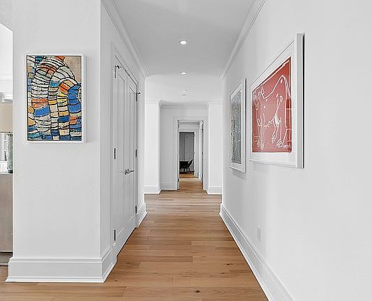 3rd image of 205 W 76th St #Penthouse 4c