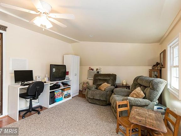 5th image of 29828 Scott Cir