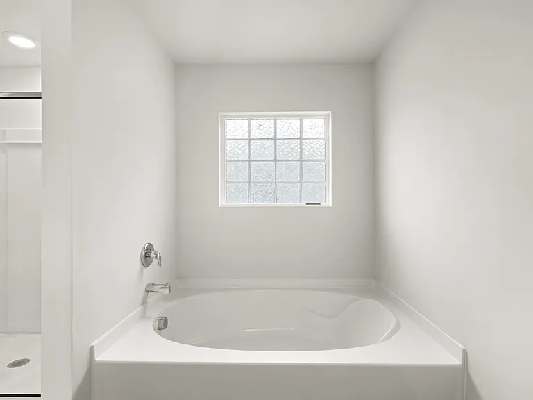 98 Babcock Dr NE — Photo 16