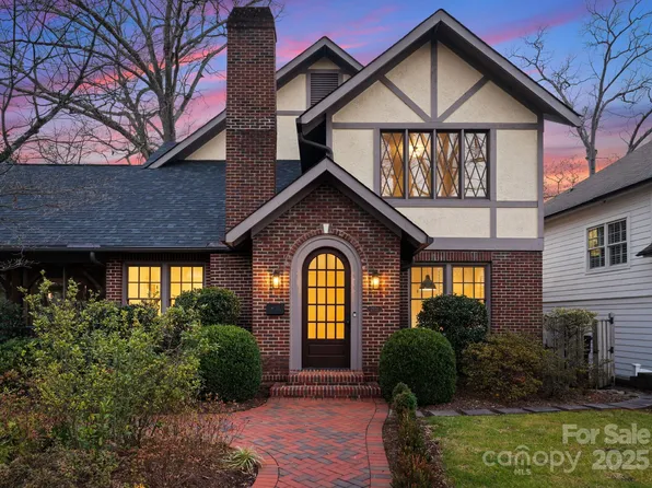 2924 Chelsea Dr, Charlotte, NC 28209