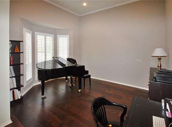 2nd image of 2812 Camp Wood Ct