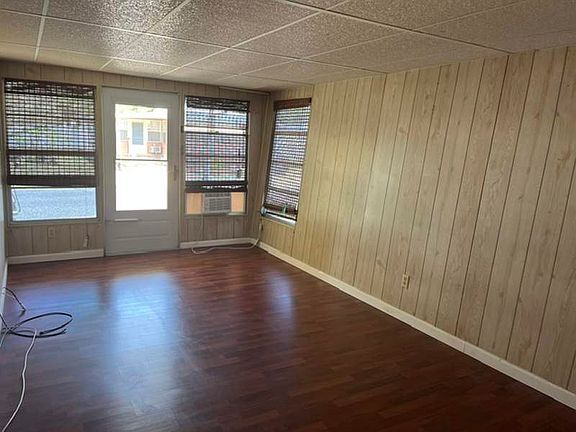 3rd image of 2649 Butterfly Dr #2649B