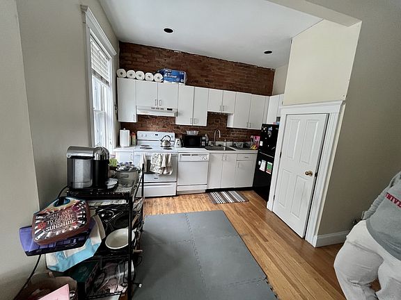 5th image of 74 E Brookline St APT 3